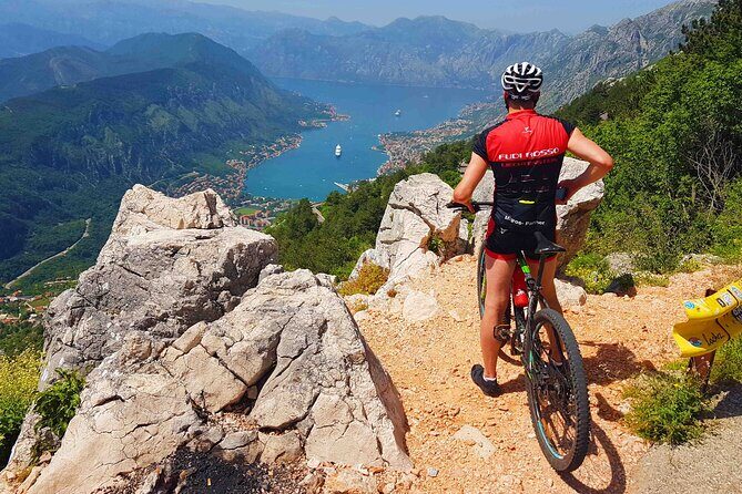 Bike tour - Panoramic downhill from Njeguši and Kotor serpentines - Horizont Bar pause: included coffee or tea to reset