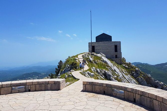 Cable car + Electric MTB from Njegos Mausoleum to Kotor bay - Stop 3: Njeguši zip line option for adrenaline lovers