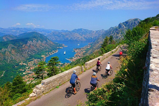 Cable car + Electric MTB from Njegos Mausoleum to Kotor bay - Stop 1: Kotor Cable Car upper station to Lovćen (the “wow” start)