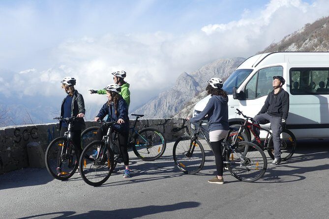 Epic 25 Turns Downhill Bike Descent w/ Panoramic Cable Car Ascent - The ride itself: 25-plus turns, braking strategy, and traffic reality