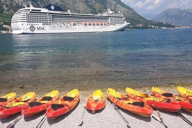 Kayak active tour - What kayaking here actually feels like (and the one thing to prepare for)