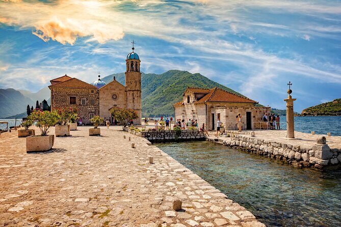 Kotor Fast-Track: Perast Old Town & Our Lady of the Rocks - Perast Old Town in 30 minutes: what to prioritize