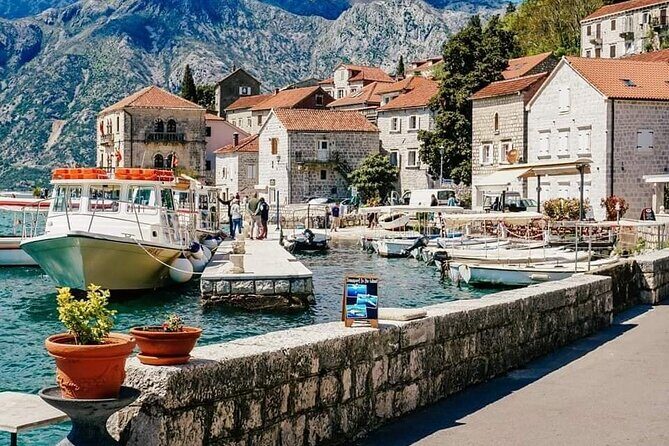 Kotor-Perast Private Tour - Including Traditional Lunch and Wine - Lunch that feels like a real local meal, not a tourist plate