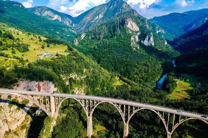North Montenegro Tour:Žabljak - NP Durmitor - Black Lake - Đurđevića Tara Bridge - A North Montenegro Day Trip That Balances Easy Walks and Big Views