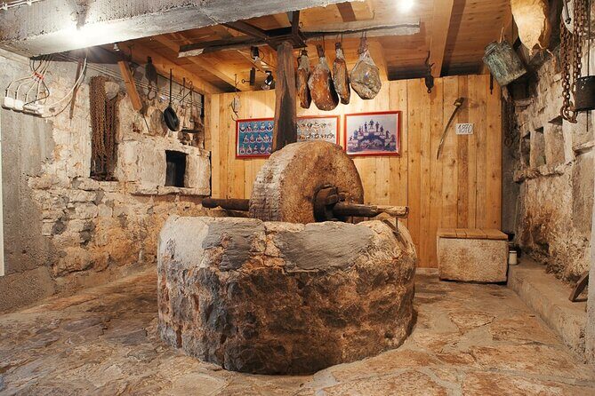 Olive oil farm to fork experience & short walking tour of Kotor - Farm-to-Fork Lunch: Brandys, Cheese, Prosciutto, and Apple Pie