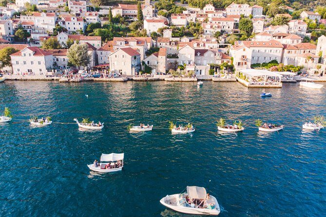 Private Boat for Large Groups: Blue Cave & Lady of the Rocks - On the way: Perast from the water—Venetian baroque meets tight stone streets