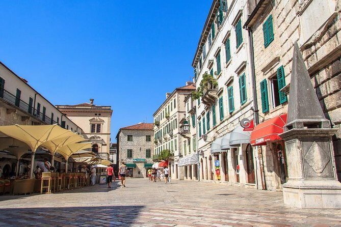Private Kotor Old Town Walking Tour - Finding your guide: hotel pickup and where the walk begins