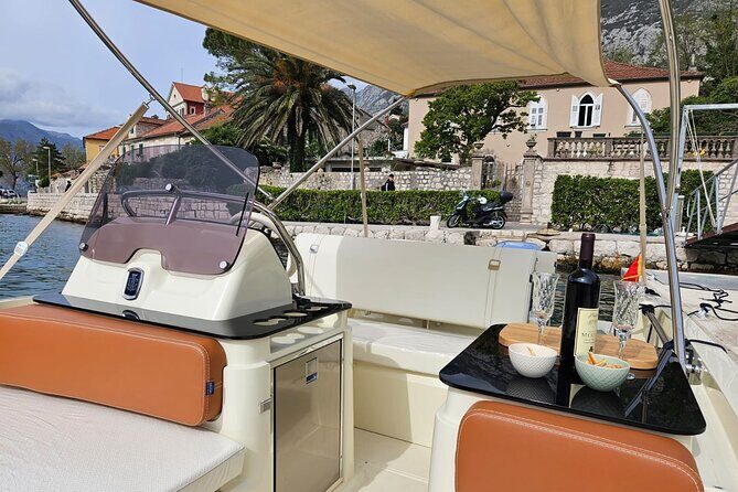 Private Lux 3.5h Speedboat Our Lady of the Rock and Blue Cave - Weather, sea conditions, and the best way to choose your attitude