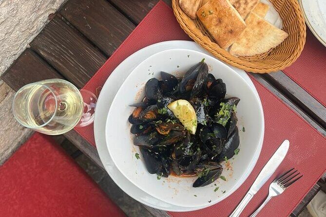 Private Walking tour with Wine and Food - What you’ll eat, and what that means for your stomach