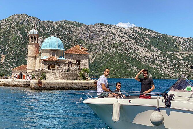 The Grand Boka Tour:Blue Cave, Lady of the Rocks & Submarine Base - Meeting point, group vibe, and how the speedboat day runs